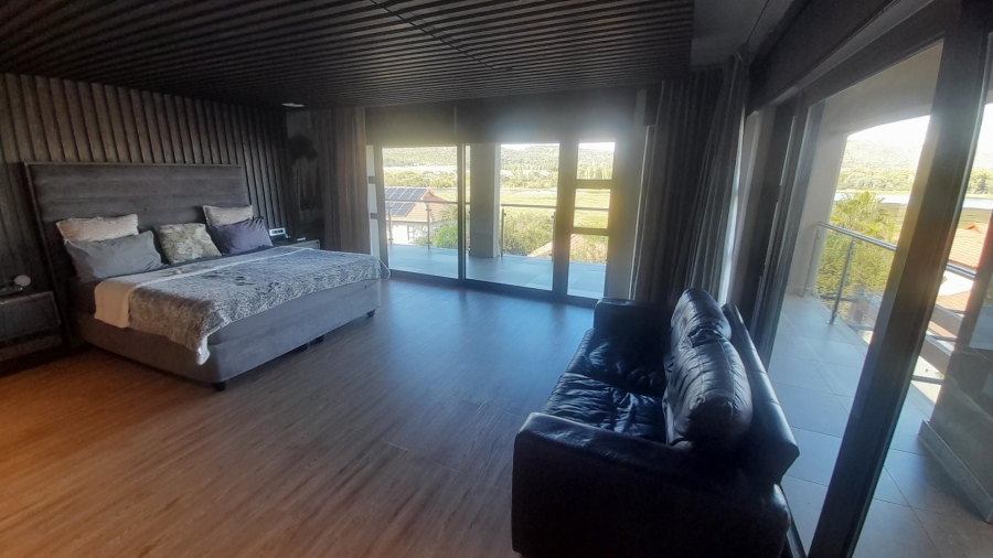 6 Bedroom Property for Sale in Birdwood Estate North West